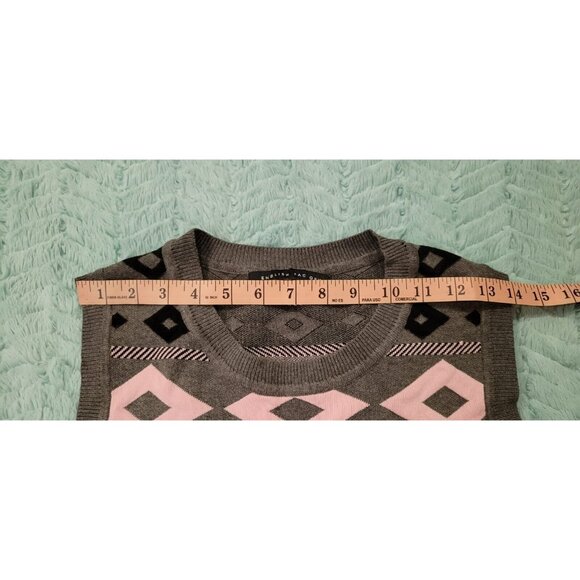 English Factory Mixed Media Sweater Vest  Women's Sz S Gray/Pink - Picture 10 of 12